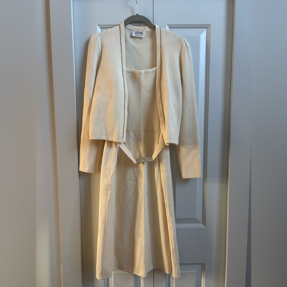 Vintage St. John Elegant Cream bead sweater Dress Jacket Set w/Rhinestone belt S